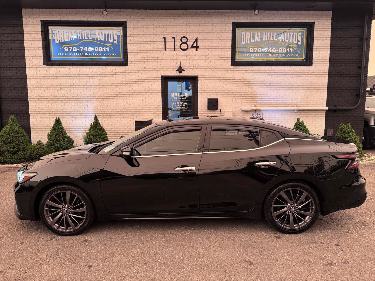 Used 2019 Nissan Maxima Platinum w/ Reserve Package FWD image 2