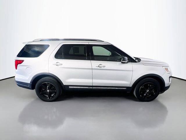 Used 2019 Ford Explorer XLT w/ Equipment Group 201A FWD image 9
