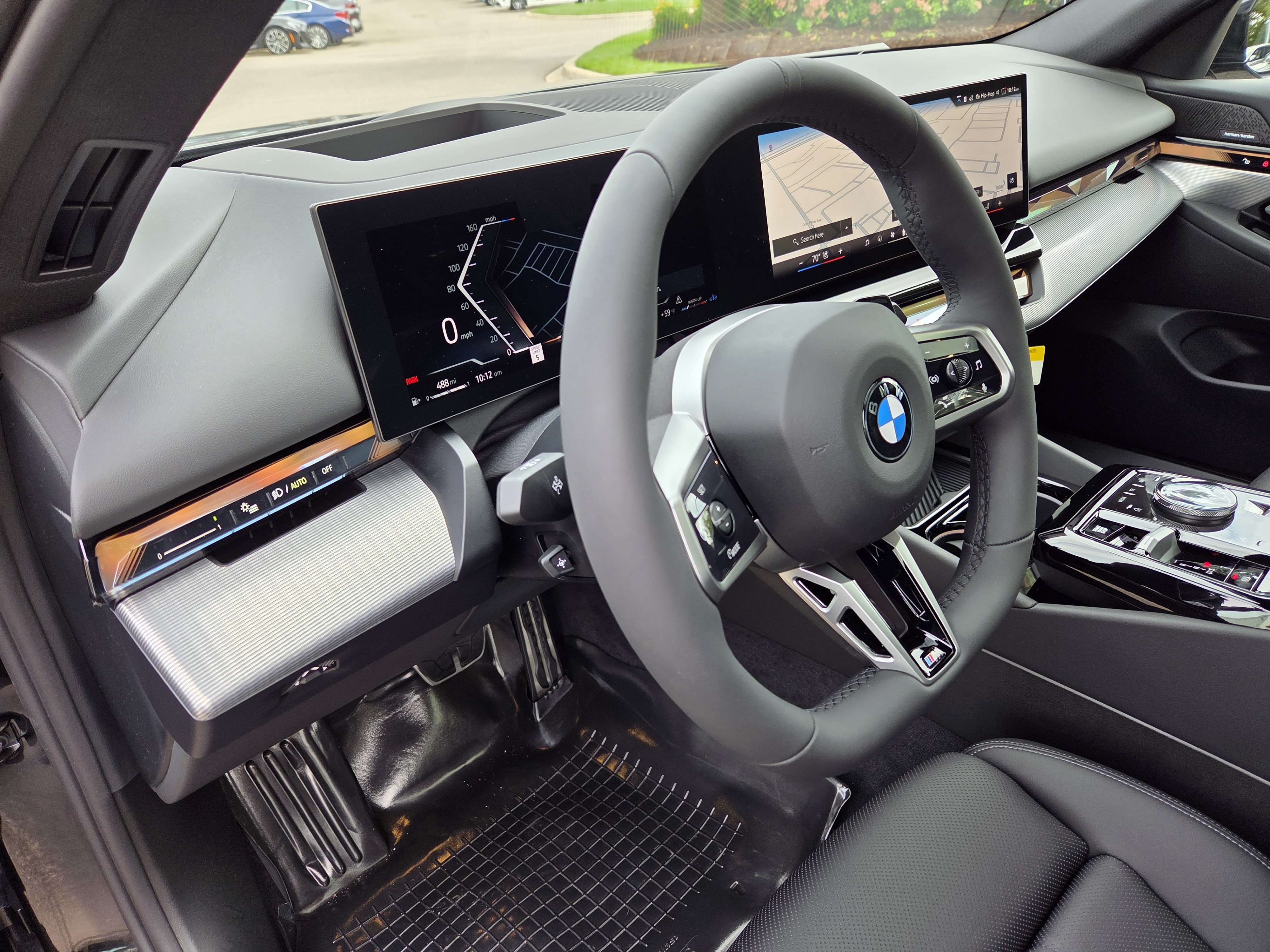 New 2027 BMW 530i xDrive w/ M Sport Package AWD/4WD image 11