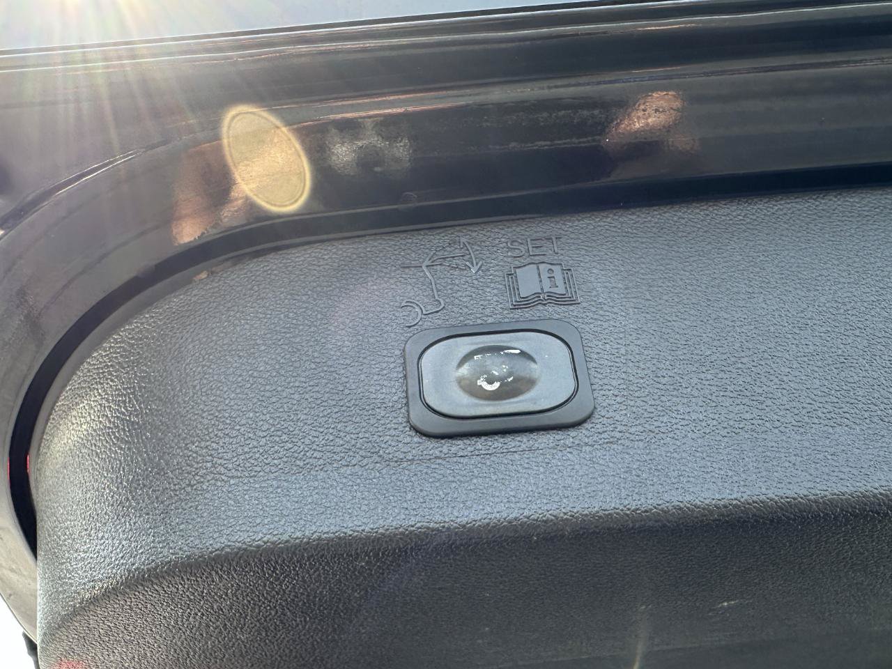 Used 2019 Ford Escape SEL AWD/4WD image 38