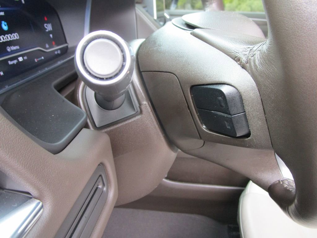 Used 2023 Chevrolet Tahoe LT image 30