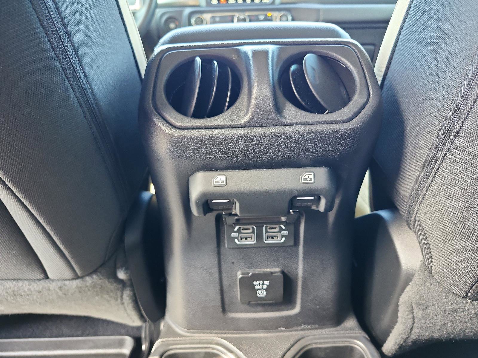 Used 2021 Jeep Gladiator Overland image 13