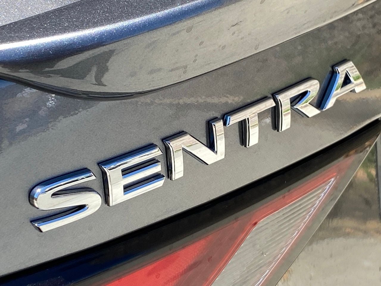 Used 2021 Nissan Sentra SR w/ SR Premium Package FWD image 5