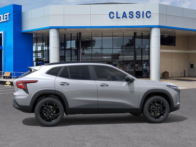 New 2026 Chevrolet Trax LT w/ Driver Confidence Package FWD image 5