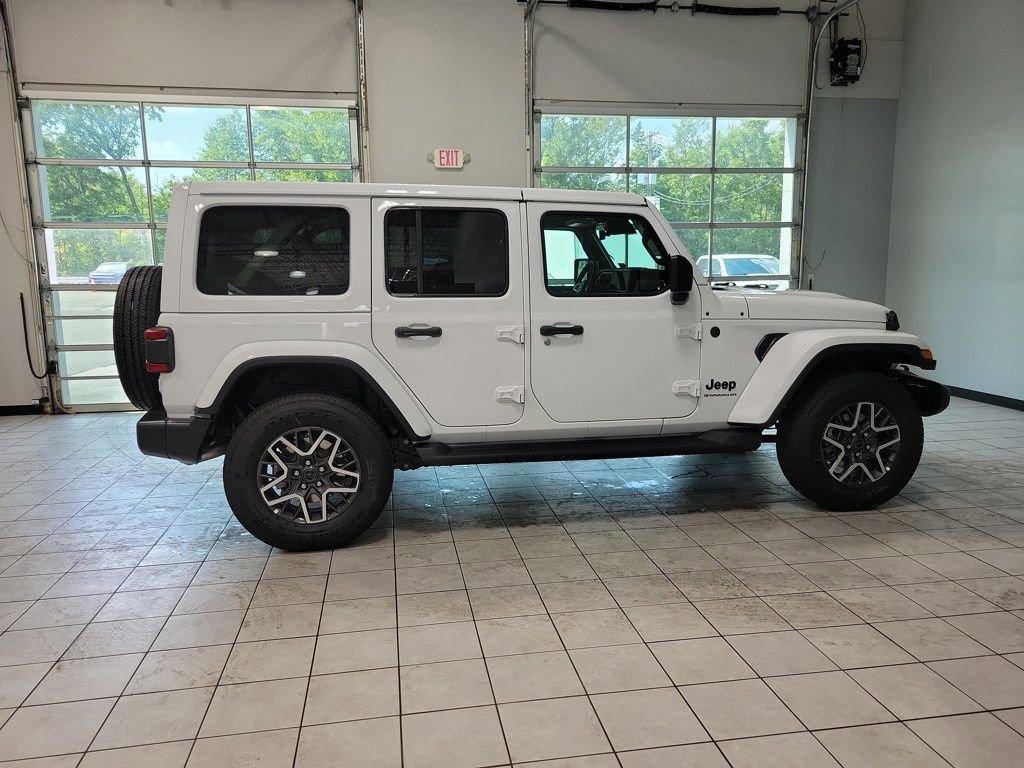 New 2025 Jeep Wrangler Sahara image 7