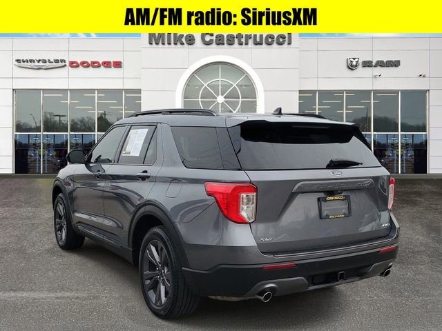 Used 2022 Ford Explorer XLT w/ Equipment Group 202A image 6