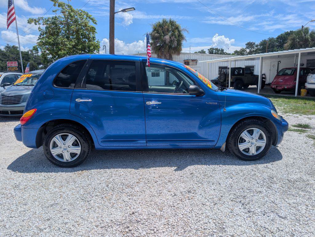Used 2005 Chrysler PT Cruiser Touring FWD image 4