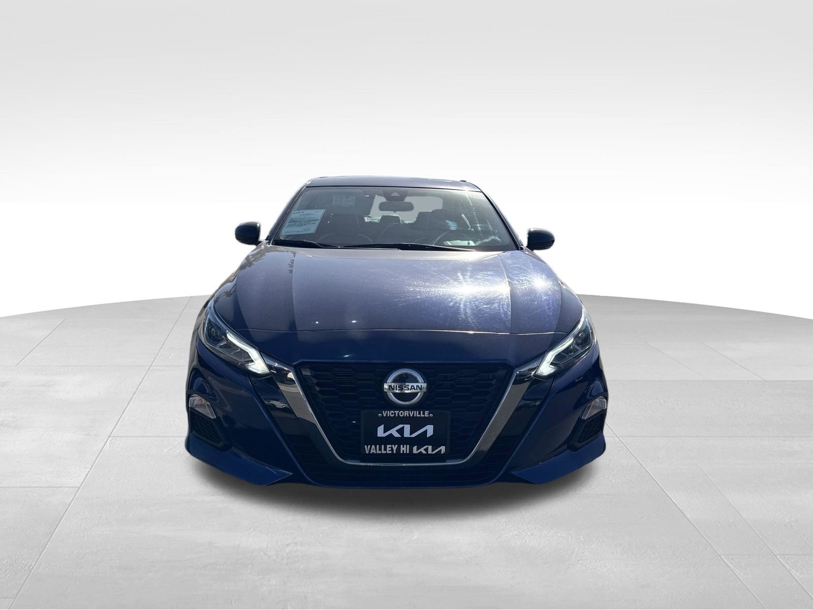 Used 2021 Nissan Altima 2.5 SR w/ SR Premium Package image 3