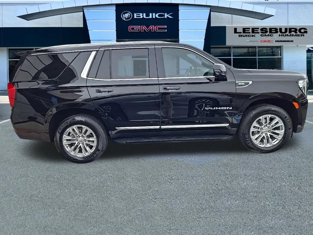 Used 2023 GMC Yukon SLT w/ SLT Premium Package image 8