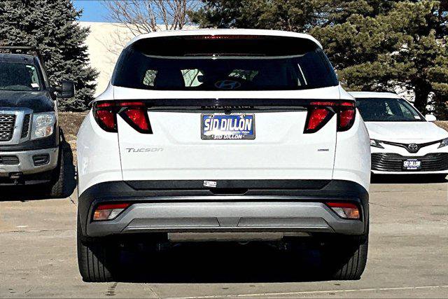 New 2025 Hyundai Tucson SE image 4