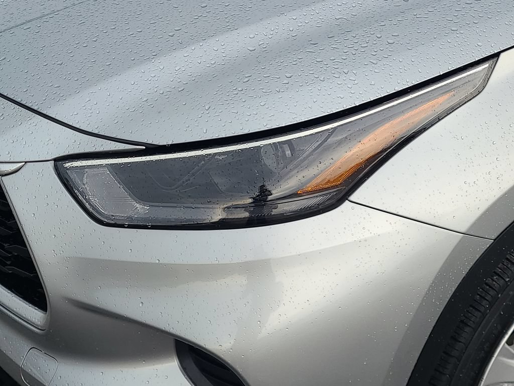 Used 2023 Toyota Highlander L FWD image 23