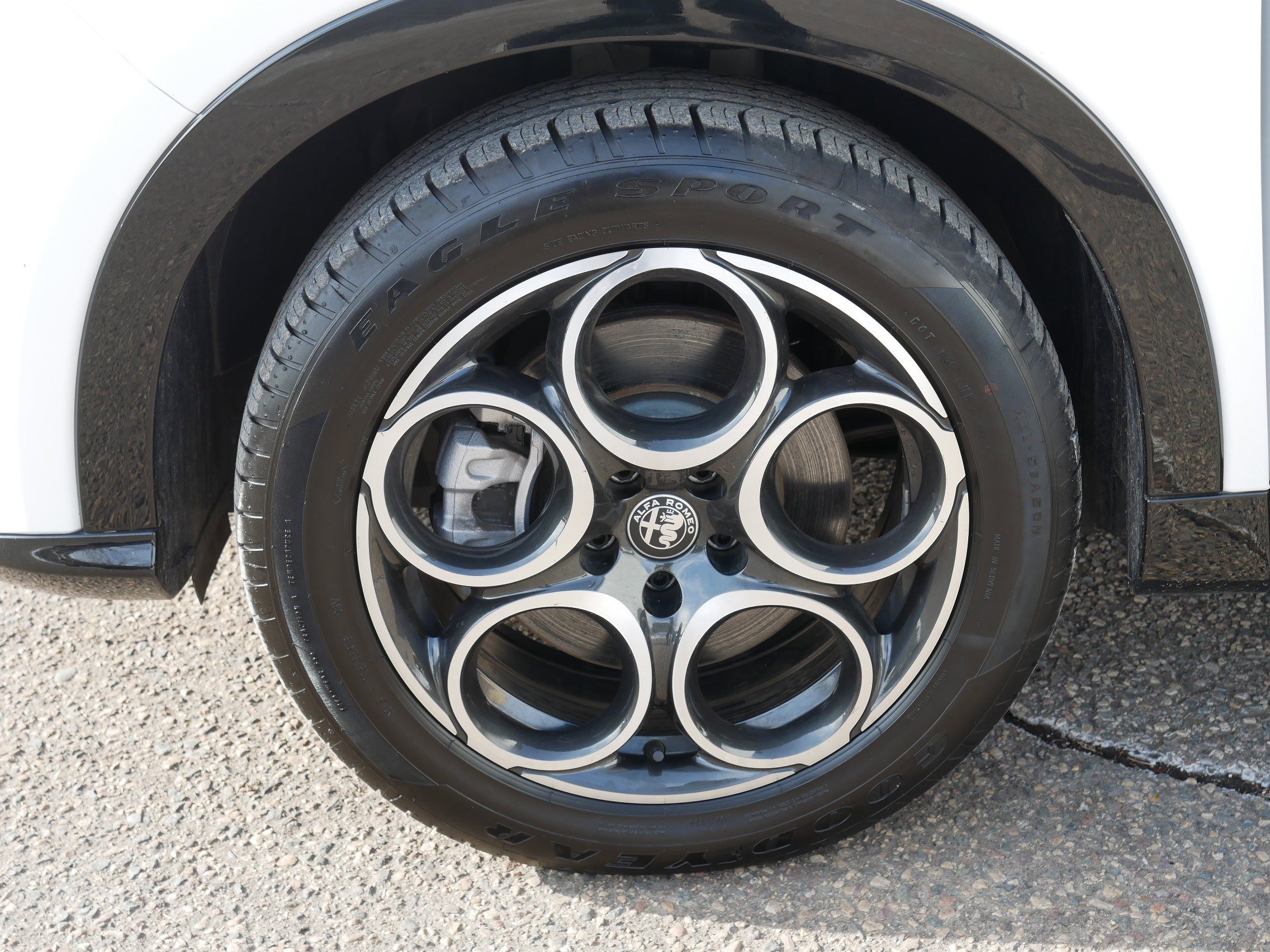 Used 2025 Alfa Romeo Tonale image 15