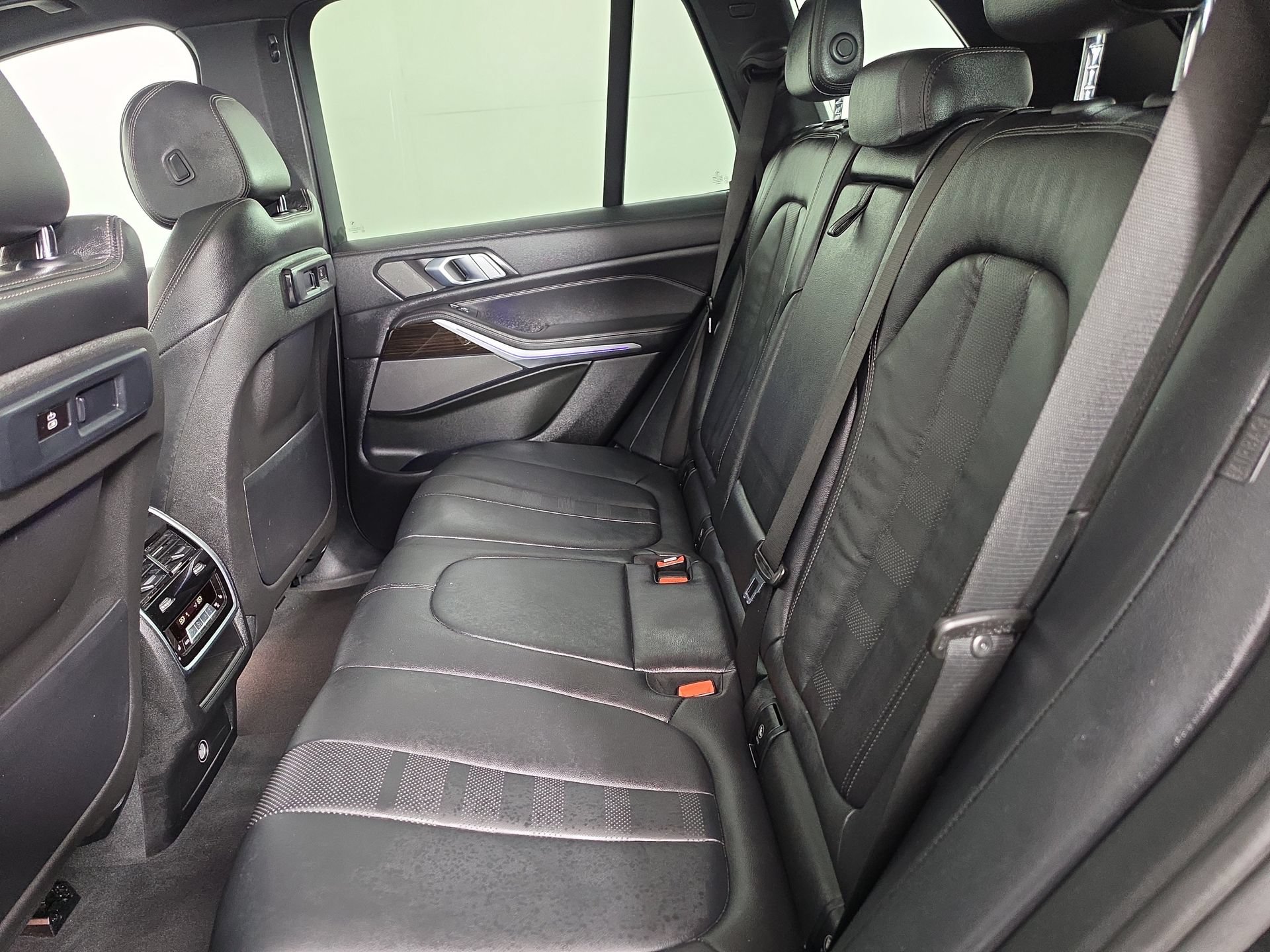 Used 2020 BMW X5 sDrive40i w/ Premium Package RWD image 39