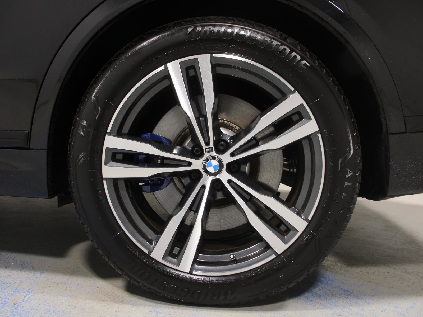 Certified 2023 BMW X7 M60i w/ Executive Package image 27