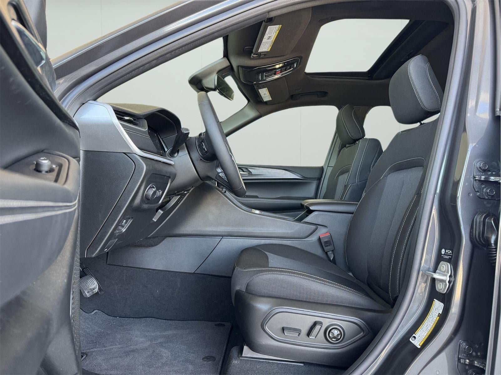 New 2026 Jeep Grand Cherokee Laredo X AWD/4WD image 11