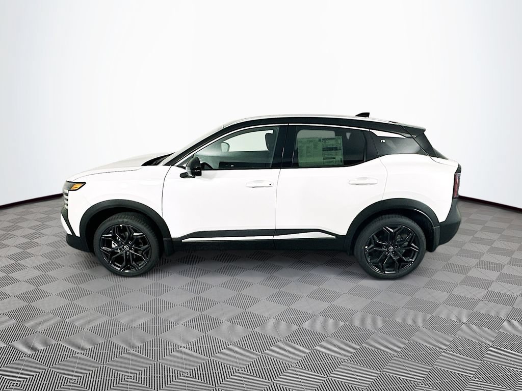 New 2026 Nissan Kicks SR w/ SR Premium Package FWD image 6