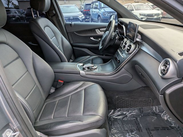 Used 2017 Mercedes-Benz GLC 300 image 29