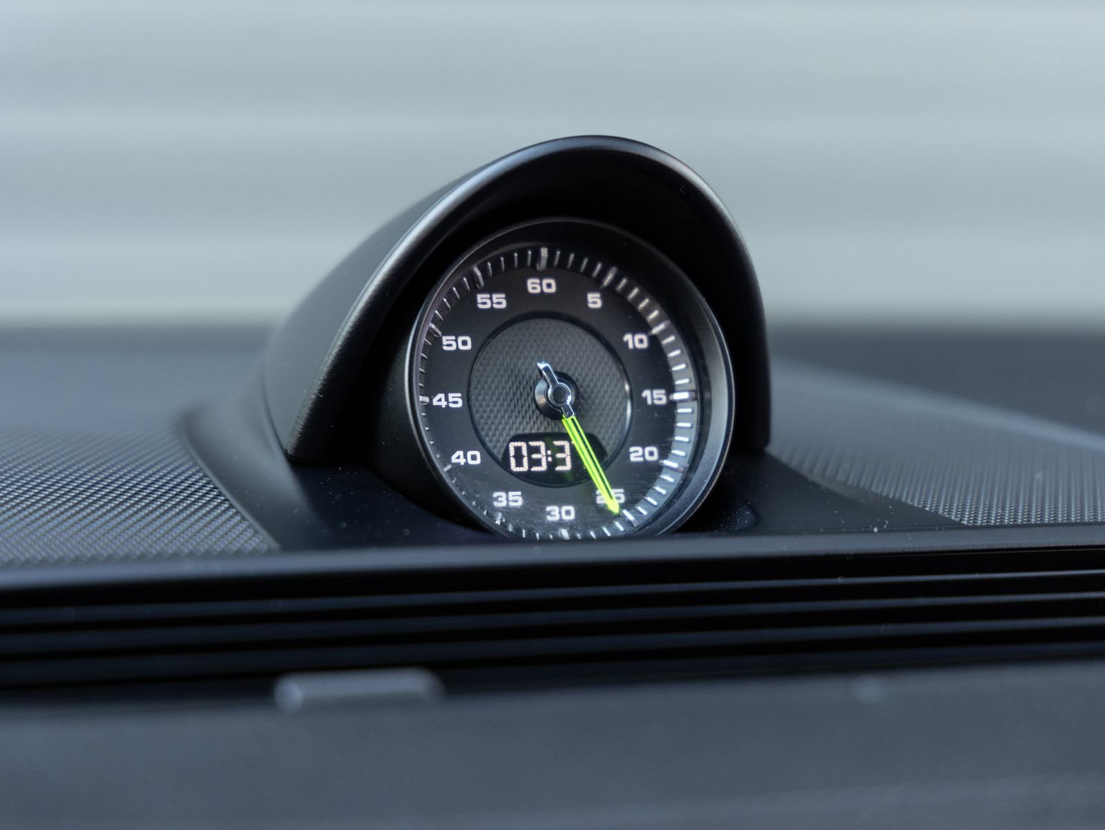 Used 2018 Porsche Panamera 4 image 17