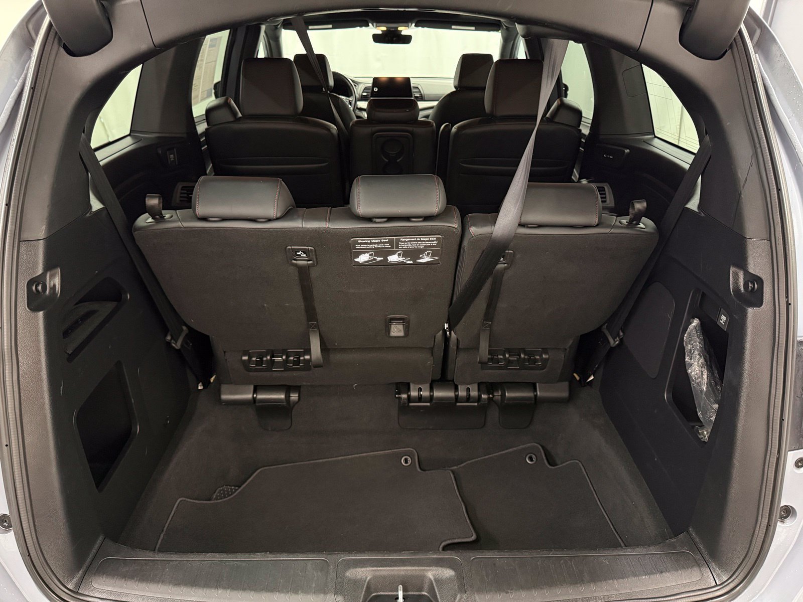 Used 2025 Honda Odyssey Sport-L image 5