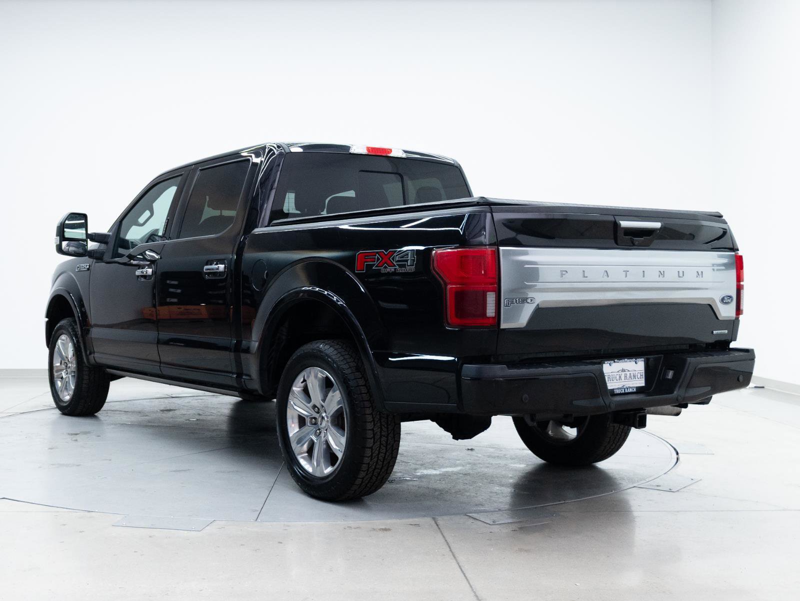 Used 2019 Ford F150 Platinum w/ Technology Package image 11