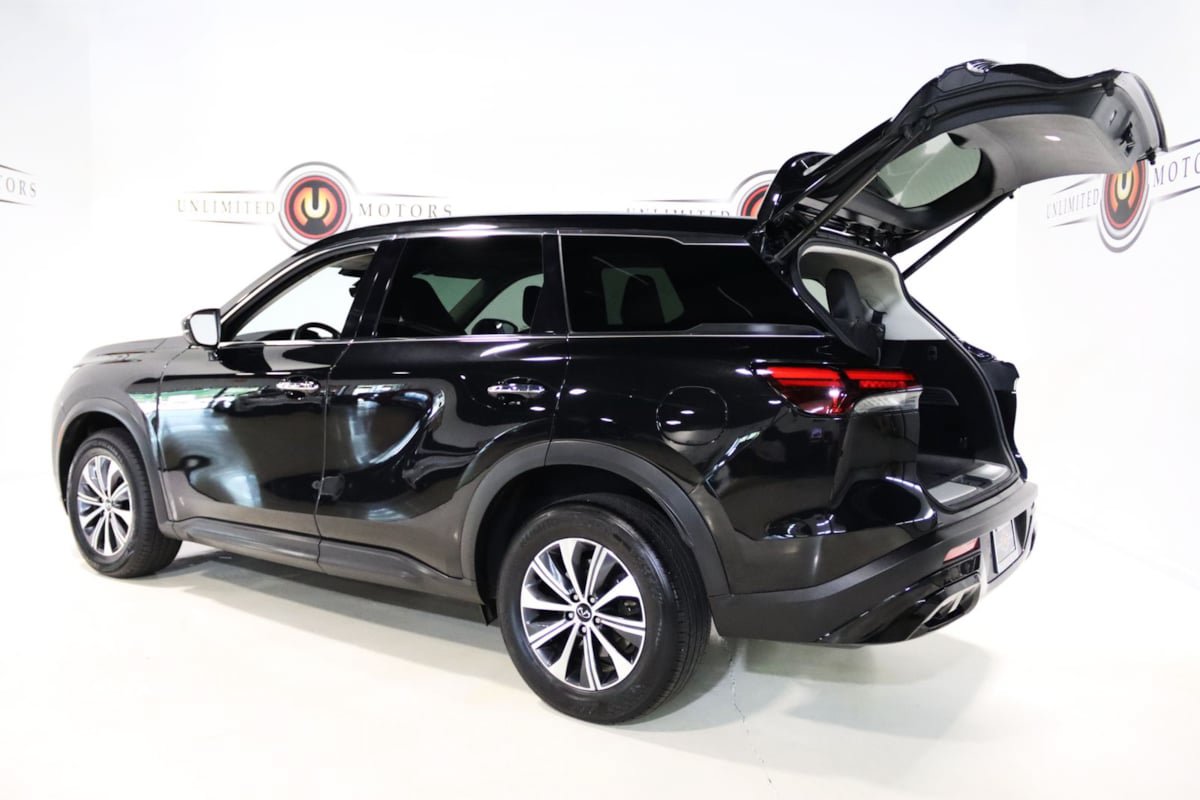 Used 2023 INFINITI QX60 Pure AWD/4WD image 32
