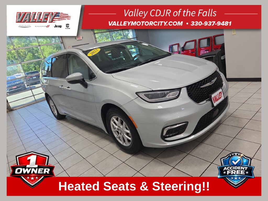 Used 2023 Chrysler Pacifica Touring-L