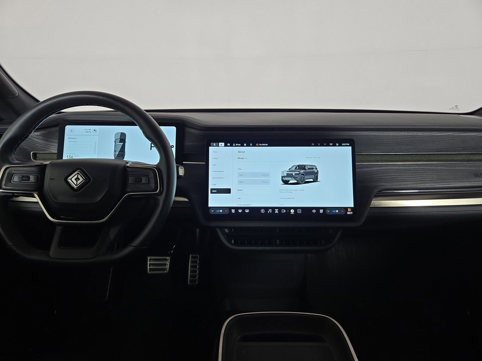 Used 2024 Rivian R1S Adventure AWD/4WD image 27