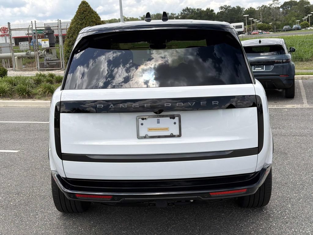 New 2026 Land Rover Range Rover SE AWD/4WD image 4