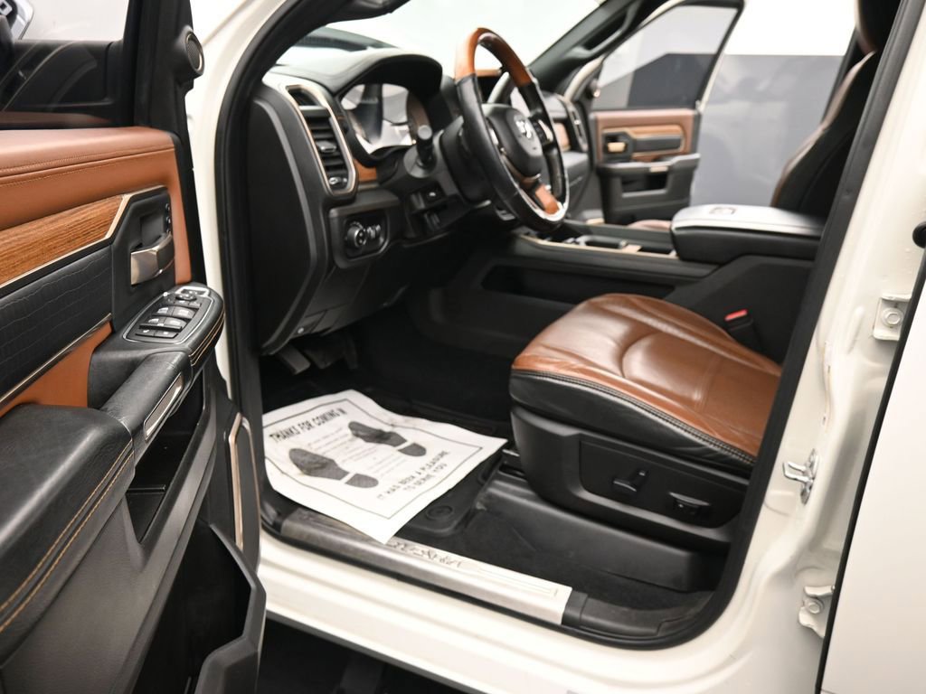 Used 2019 RAM 3500 Limited image 15