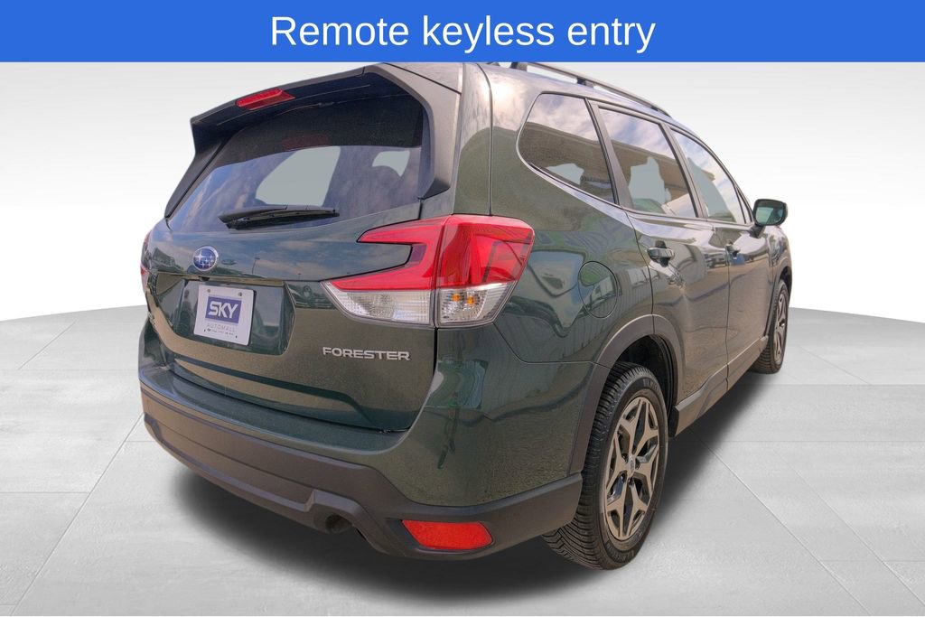Used 2024 Subaru Forester Premium image 7