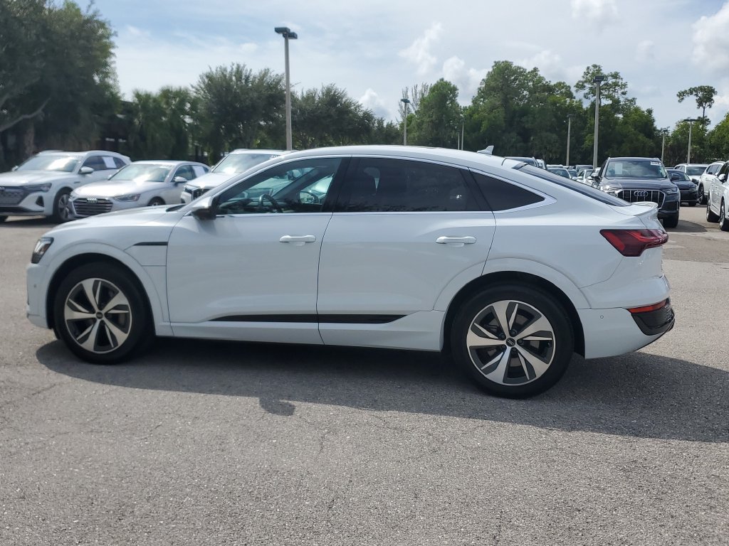 Certified 2024 Audi Q8 e-tron Premium Plus AWD/4WD image 8