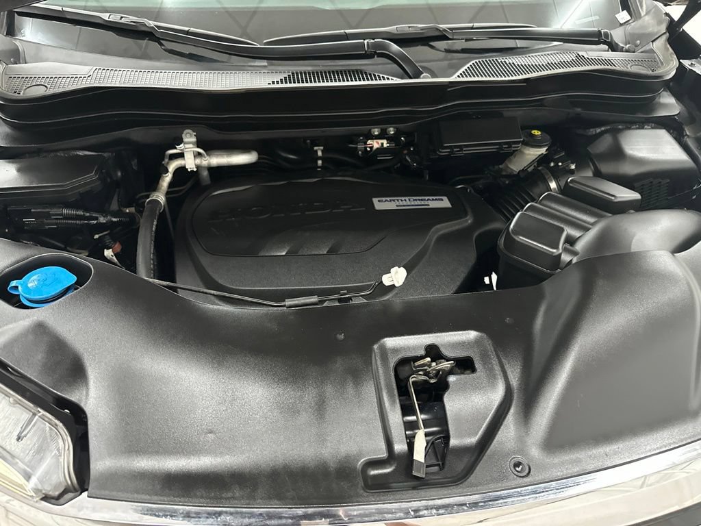 Used 2018 Honda Pilot Elite image 12