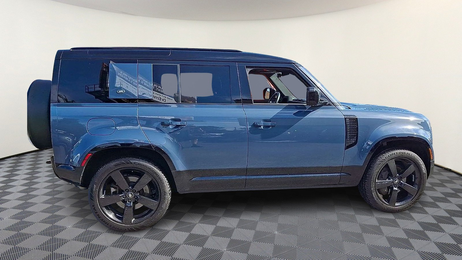 Used 2023 Land Rover Defender 110 X-Dynamic SE AWD/4WD image 9