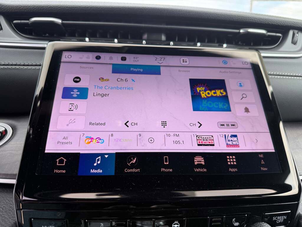 New 2025 Jeep Grand Cherokee L Limited w/ Black Appearance Package image 34