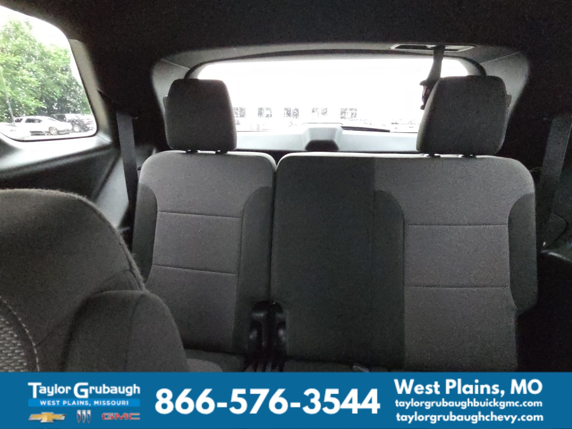 Used 2023 Chevrolet Traverse LT FWD image 30