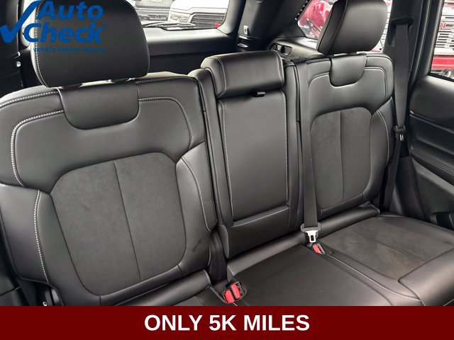 Used 2025 Jeep Grand Cherokee Altitude AWD/4WD image 27
