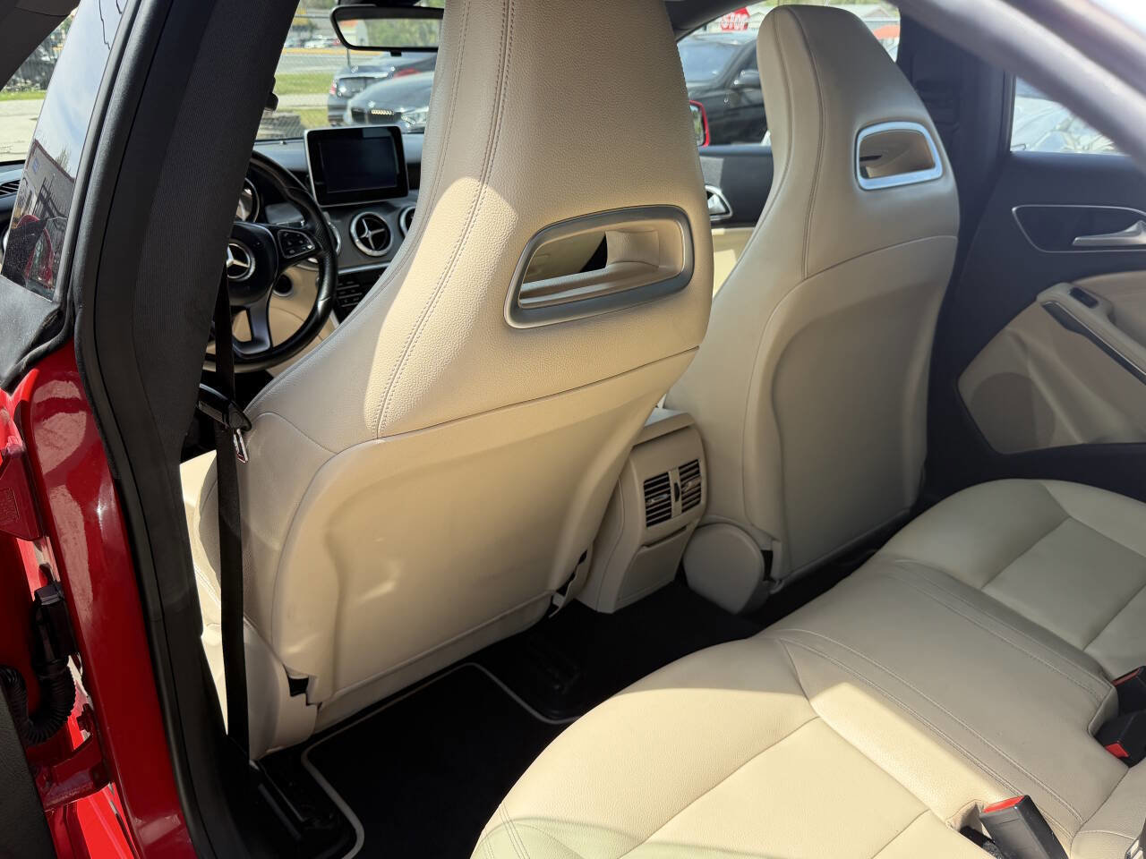 Used 2015 Mercedes-Benz CLA 250 CLA 250 4dr Sedan image 9