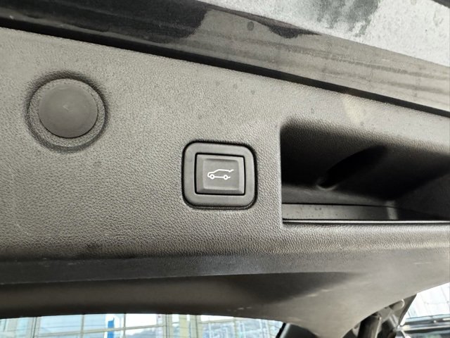 Certified 2023 Chevrolet Equinox LT w/ Driver Convenience Package image 38