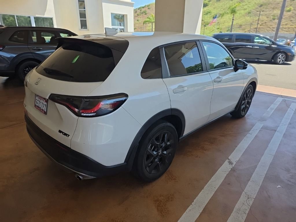 Used 2023 Honda HR-V Sport image 5