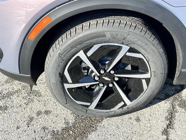 New 2026 Chevrolet Equinox EV LT image 10