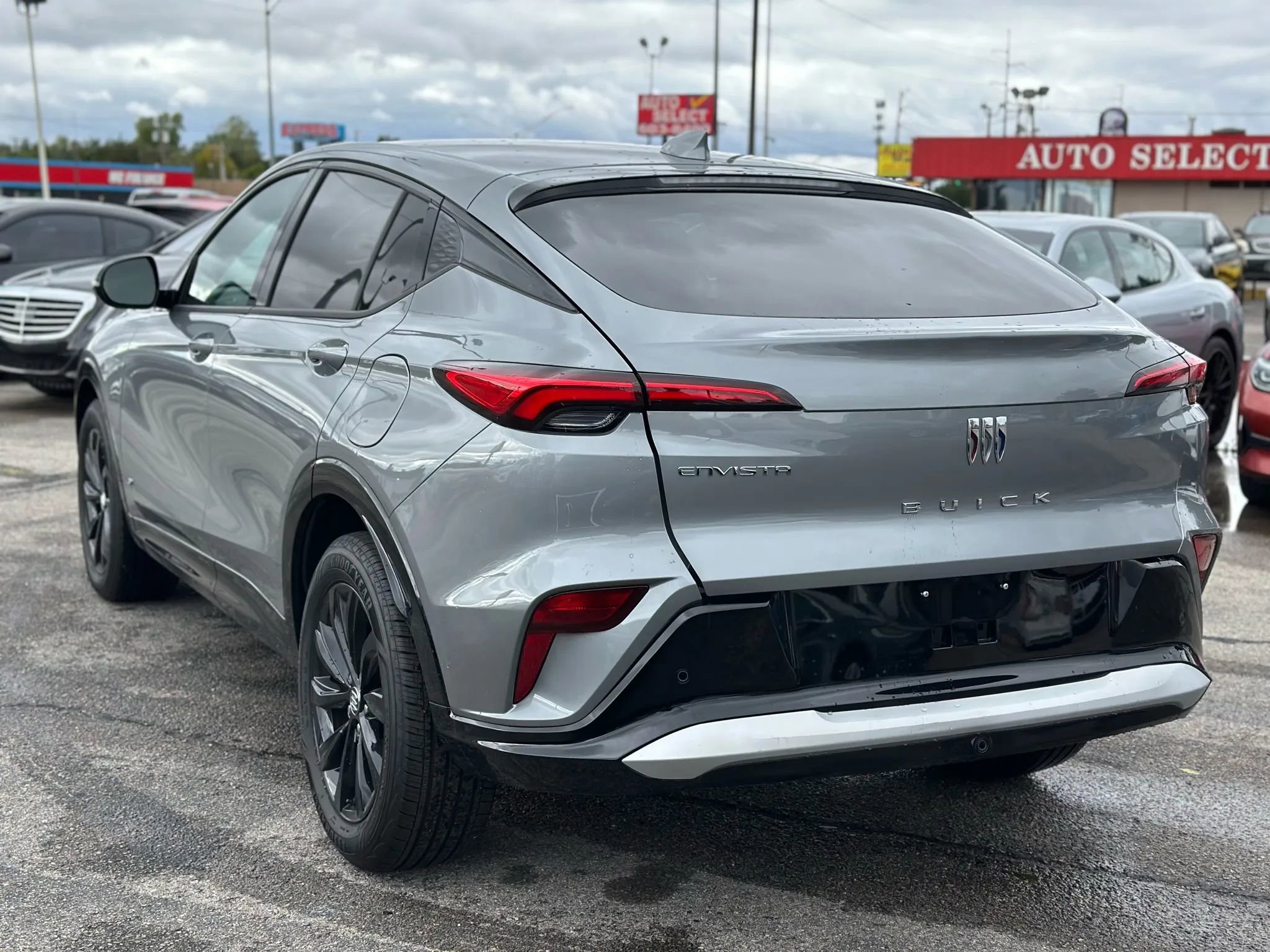 Used 2025 Buick Envista Sport Touring image 8