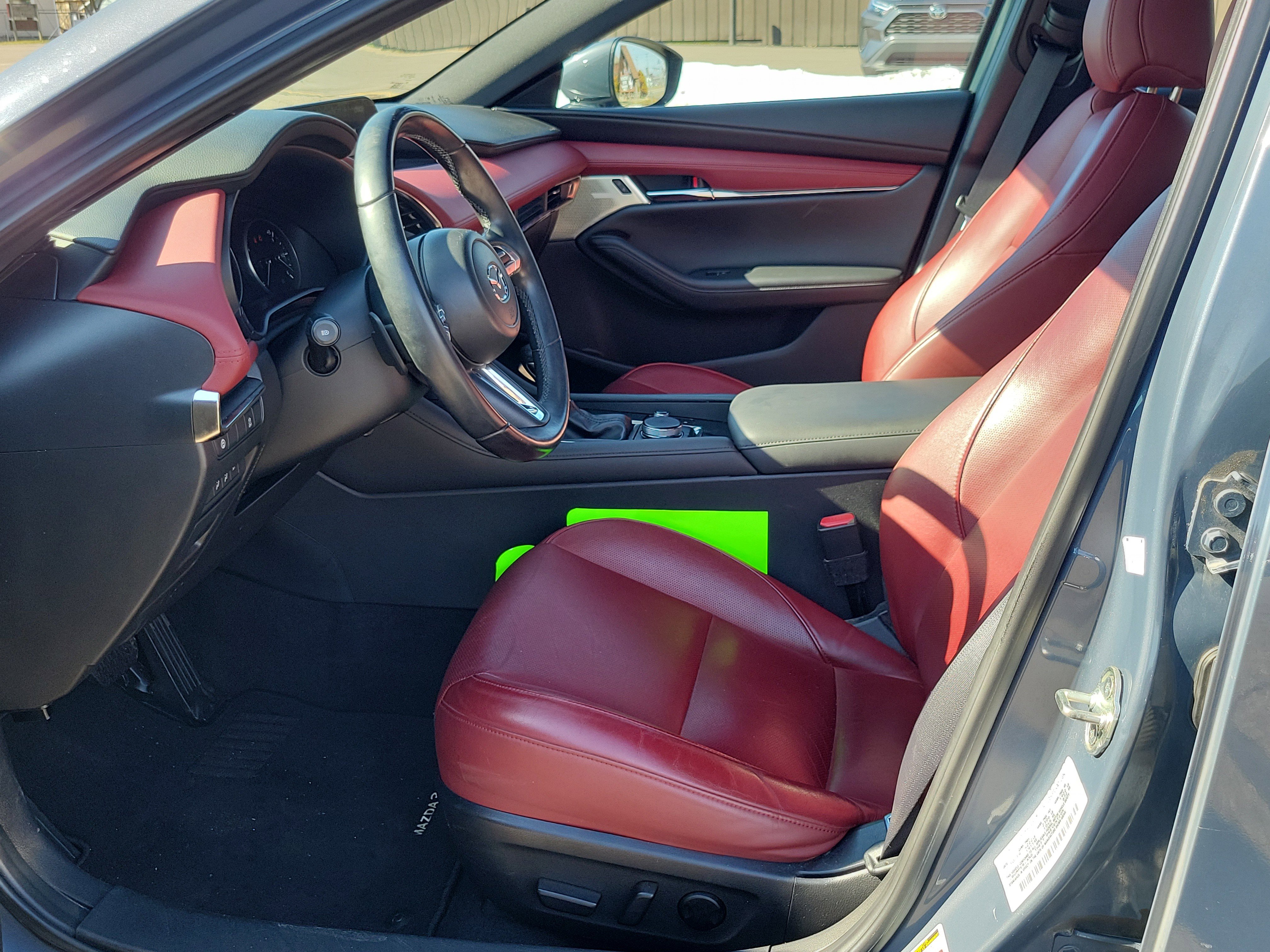 Used 2020 MAZDA MAZDA3 AWD Hatchback w/ Premium Pkg image 8