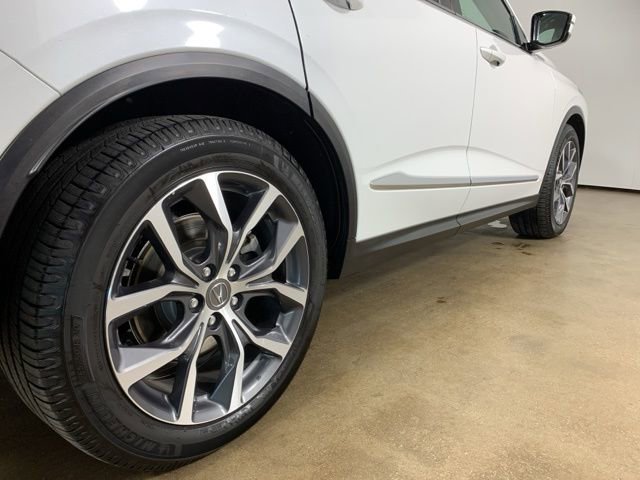 Used 2022 Acura MDX SH-AWD w/ Technology Package image 9