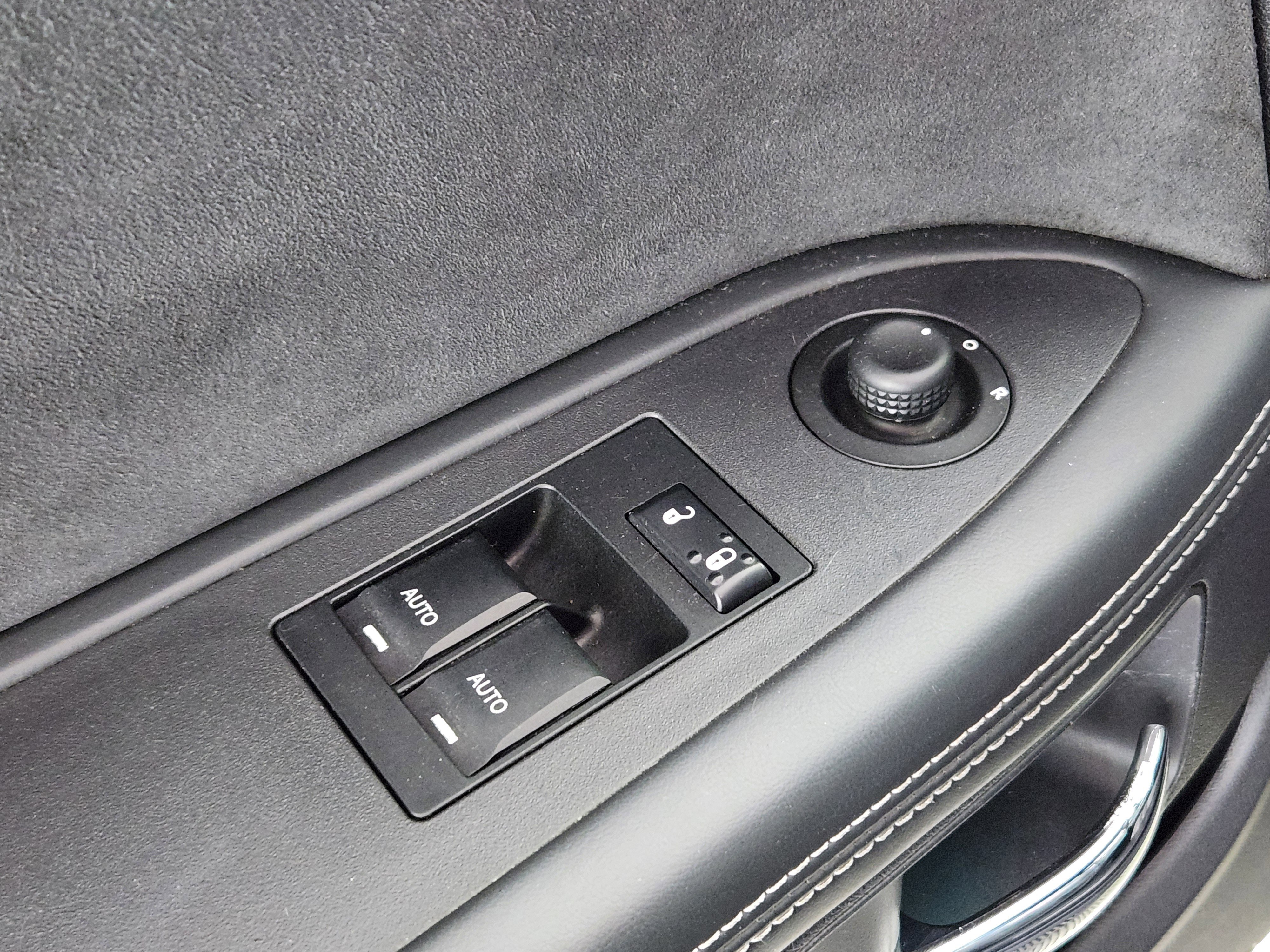 Used 2009 Dodge Challenger SRT8 w/ SRT Option Group II image 17