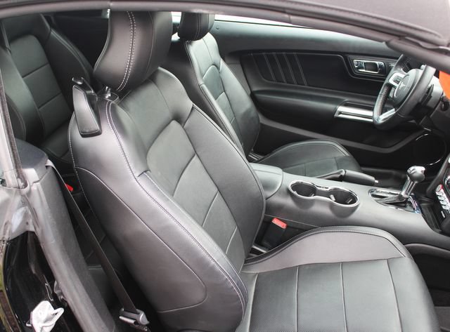 Used 2017 Ford Mustang GT Premium w/ Equipment Group 401A RWD image 21