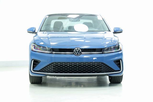 New 2025 Volkswagen Jetta SEL image 2