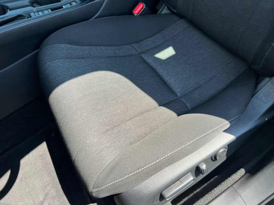 Used 2023 Honda Accord EX image 10