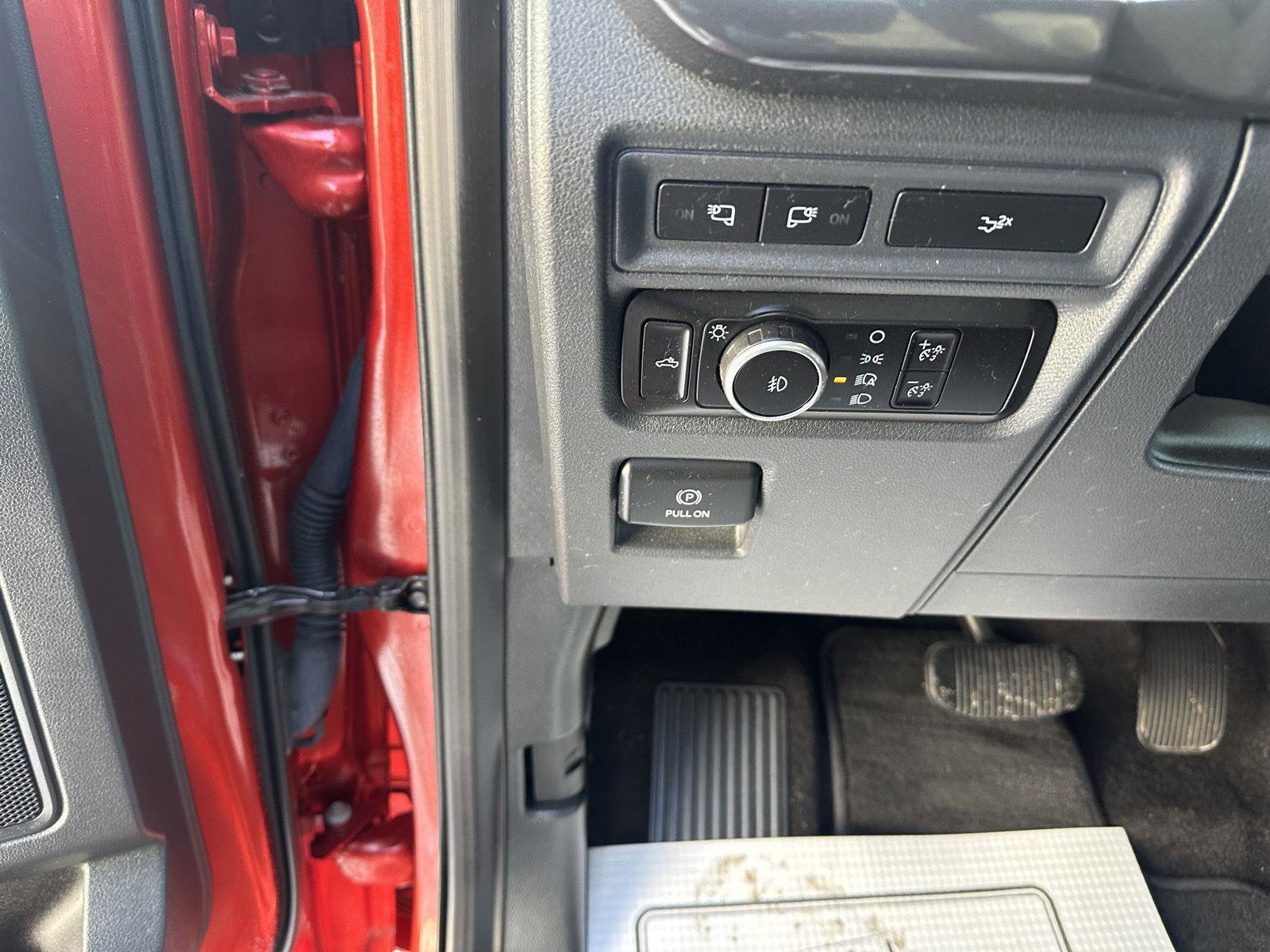 Used 2023 Ford F150 XLT w/ Equipment Group 302A High image 27