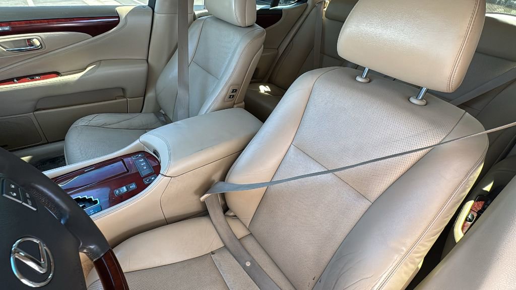 Used 2009 Lexus LS 460 RWD image 22
