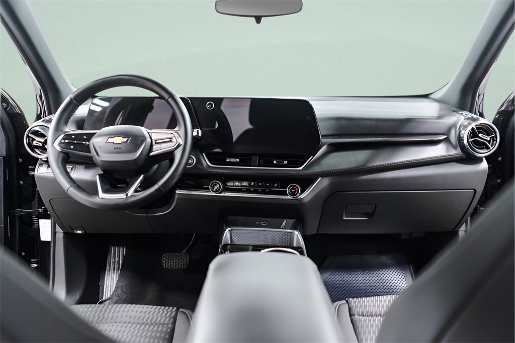 Used 2025 Chevrolet Equinox LT image 9